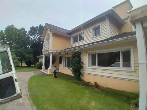 Casa en Alquiler San Diego C.C Impecable