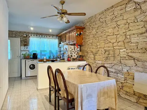 Casa en Venta en La Plata, USD 78.000