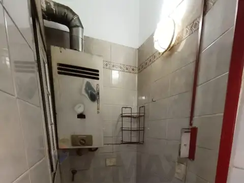 Venta dpto. 2 amb. con cocina y lavadero independ.