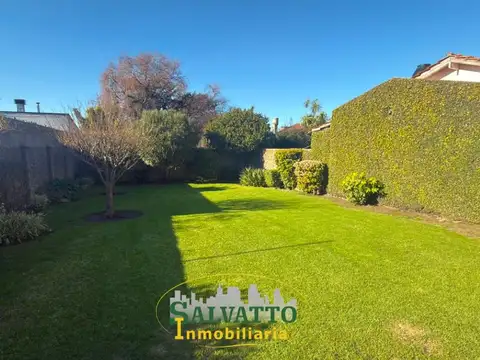 Casa 3 ambientes con 2 baños