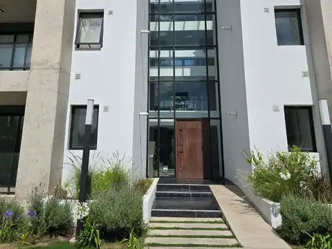 Padre Alberione 3000, Piso 1°