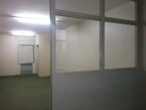 EXCELENTE OFICINA A LA VENTA, INMEJORABLE UBICACIÓN SOBRE AVENIDA CORRIENTES, 40 M2