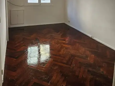 MONOAMBIENTE A MEDIA CDRA DE AVDA DEL LIBERTADOR