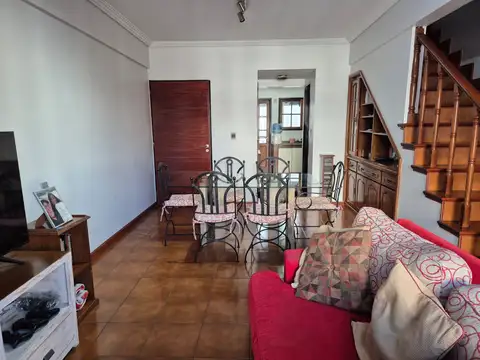 DEP. 3 AMB TIPO DUPLEX CON BALCÓN Y TERRAZA MUY BUEN ESTADO - AMTS AV GAONA