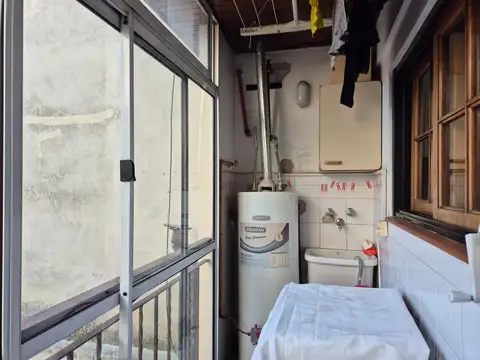 Departamento 3 ambientes con 2 baños