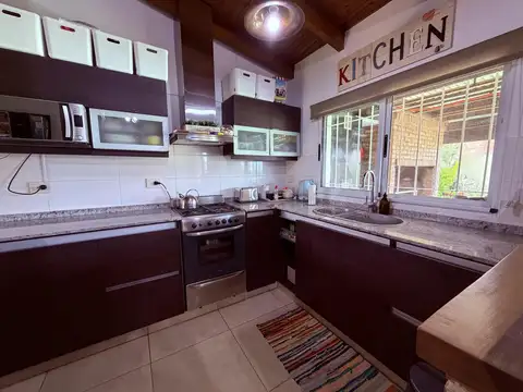 Casa en Venta con 1 cochera