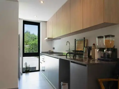 Teniente General E. Racedo 1500