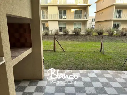 Departamento en Alquiler con 1 cochera