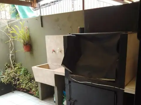 Vta`. Triplex 4 amb. en Santa Teresita