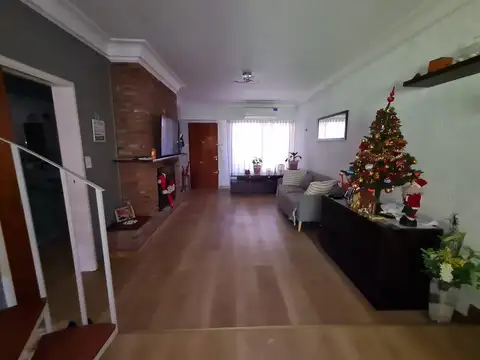 Casa en Alquiler en Barrio Aleman, USD 2.100