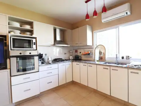 Casa en Venta al Oeste