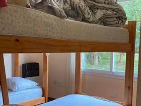 Casa venta 3 dormitorios 2 baños 1 parque  pileta 2560 mts 2 - Estancia Las Malvinas