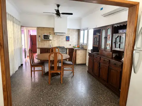 CASA EN VENTA - TOLOSA - LA PLATA