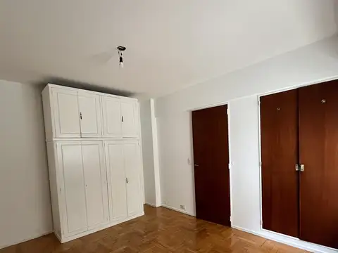 Treinta Y Tres Orientales 1000, Piso 2