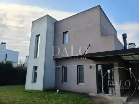 Casa en Venta de 4 dormitorios
