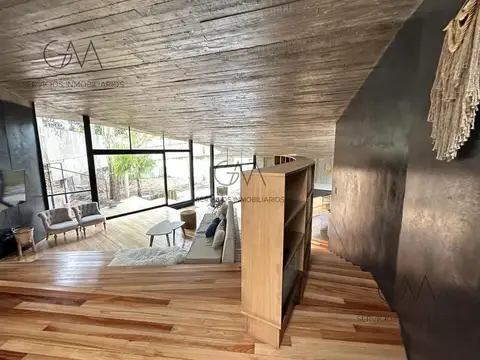 Casa 5 ambientes con 3 baños