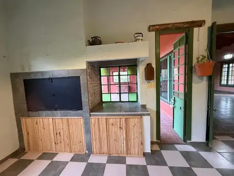 Casa 3 ambientes con 2 baños