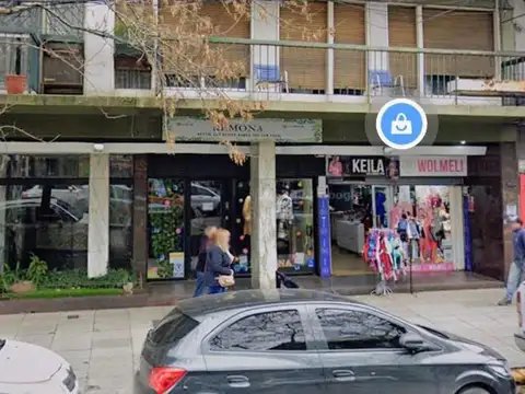 Alquiler de Local Comercial de 130 m² en Flores Norte