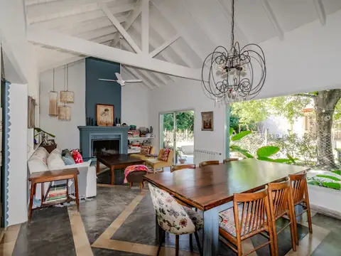 Casa Monoambiente con 4 baños
