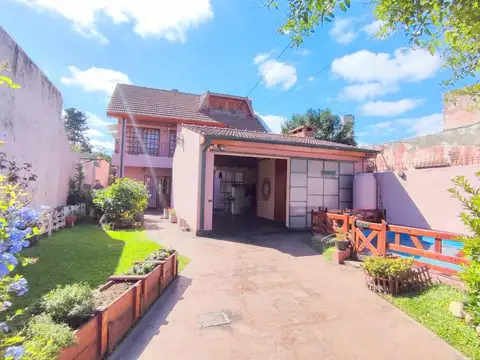 Casa en  4 ambientes en venta