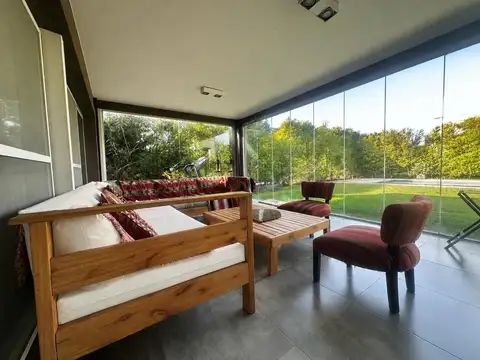 Casa en Alquiler de 3 dormitorios