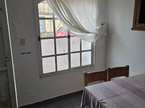Tacuarí 100
