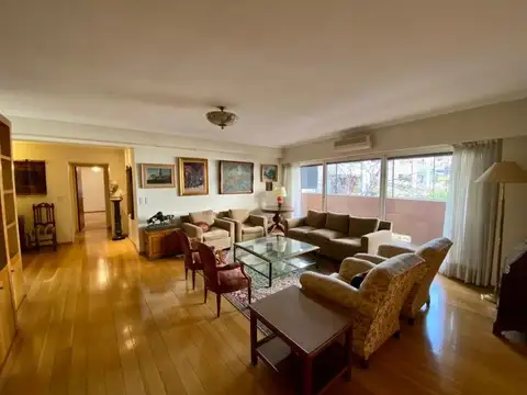 Departamento en Venta de 4 dormitorios