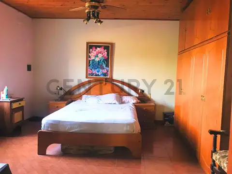 Venta- Casa 2 dormitorios - coronel dominguez
