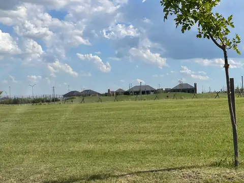 Terreno en Venta 20  mts Frente