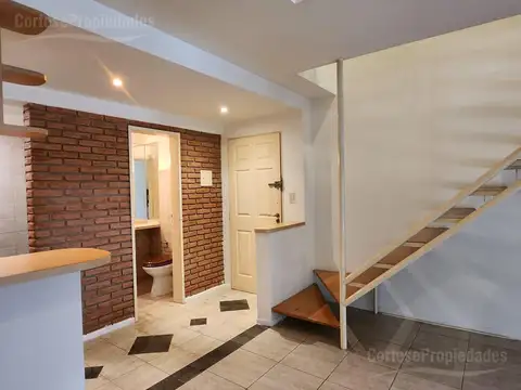 Departamento en Alquiler en Parque Centenario, $ 680.000