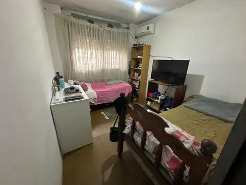 Casa 2 ambientes con 1 baño