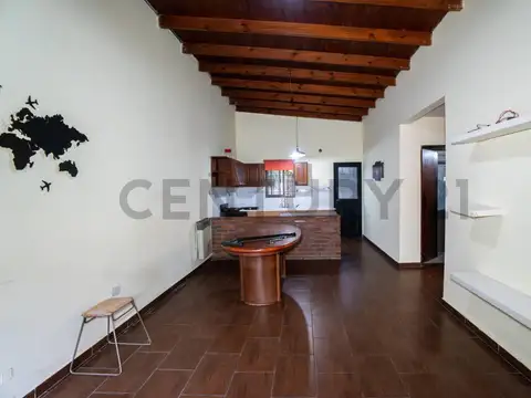 CASA CON GALPON EN VENTA EN LA PLATA