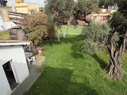 Venta. Dos casas juntas. Jardin. Cocheras. Rosario