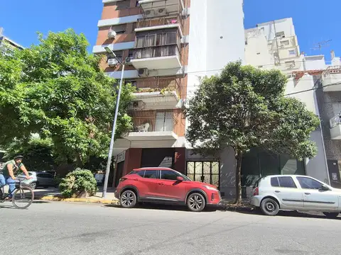 Terreno en Villa Crespo: 8,70 x 10,78. Se puede construir P. Baja 10 Plantas tipo 2 retiros.