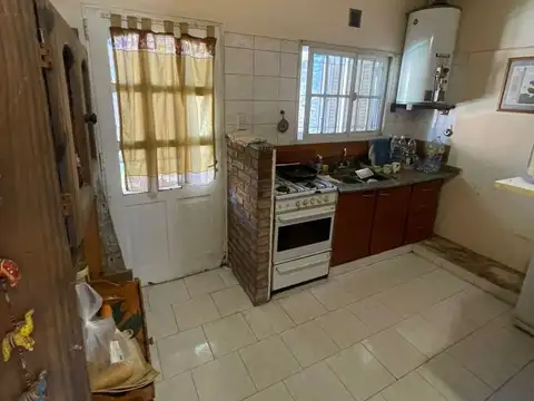 Casa 5 ambientes con 3 baños