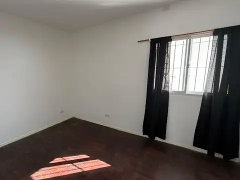 Departamento en Alquiler en Quilmes, $ 600.000