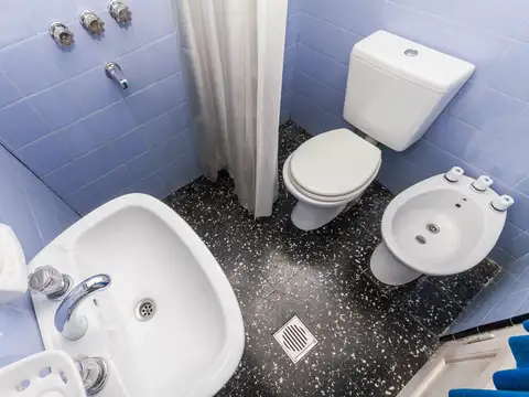 Casa 3 ambientes con 1 baño