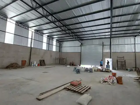 GALPON EN HURLINGHAM: 3 Meses de uso, Impecable!