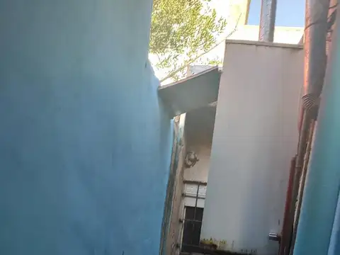 Roque Pérez e/ Pekín y Gervasio Espinosa