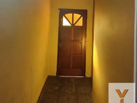 Casa en Venta en Isidro Casanova, USD 78.000