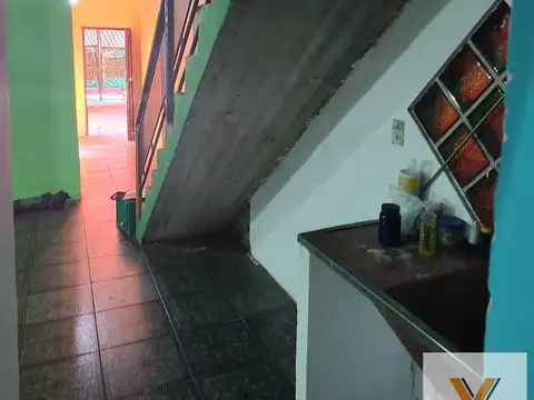 Casa 5 ambientes con 3 baños