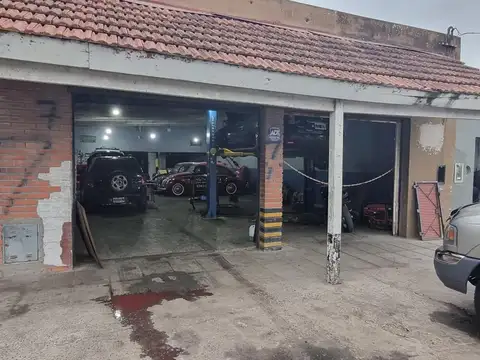 Los Claveles y Liniers 400