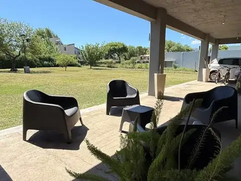 Casa en venta 5 ambientes, Country Estación del Carmen, Cba.