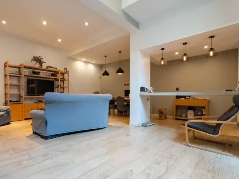Depto Tipo Casa en Venta de 4 dormitorios