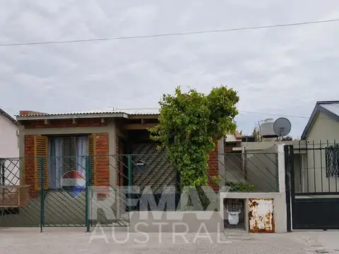 CASA 3 DORMITORIOS KM8