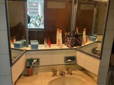 Casa 3 ambientes con 2 baños