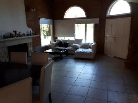 Alquiler Temporal De Chalet En Country En Pilar