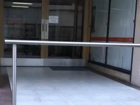 Oficina en alquiler  excelente ubicacion con baño privado san isidro centro