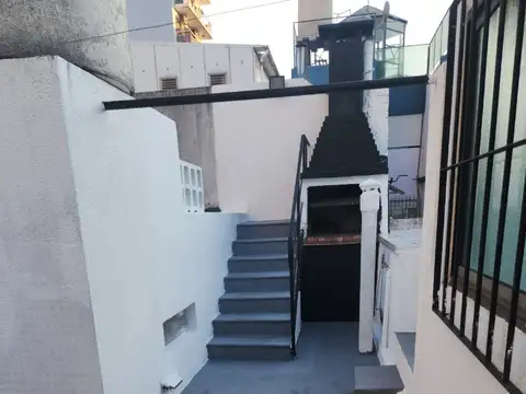 Av Gral E Mosconi 2200, Piso PB