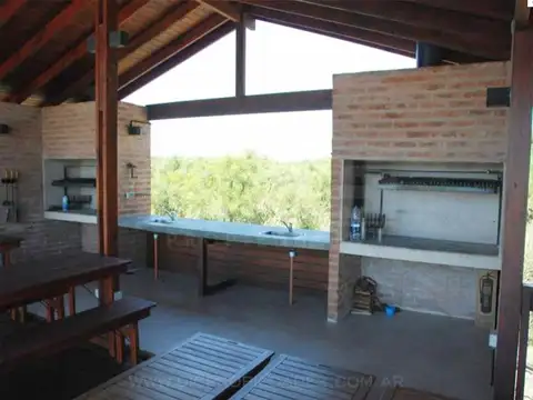 Arroyo Tres Sargentos al 1000 - Lote 35